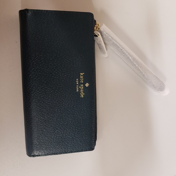 SOLD!!Kate spade wristlet grand layton - Picture 2 of 6